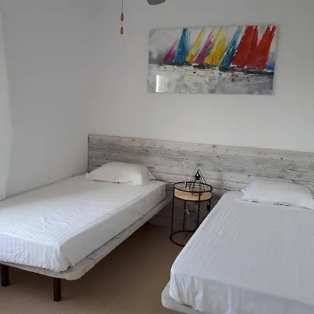 Profitis Elias Penthouse Apt. Near The Sea