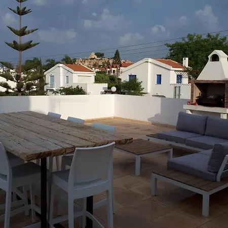 Profitis Elias Penthouse Apt. Near The Sea