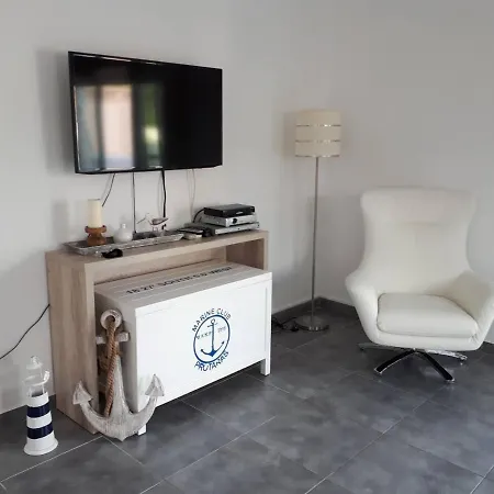 Profitis Elias Penthouse Apt. Near The Sea Apartman