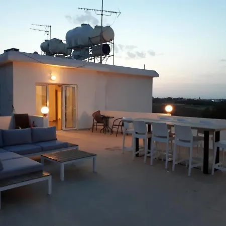 Profitis Elias Penthouse Apt. Near The Sea